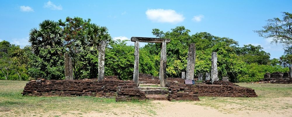 Sri Lanka's Tears - The Wise Traveller - Polonnaruwa