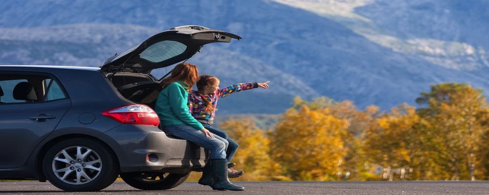 Surviving Taking the Kids on a Business Trip - The Wise Traveller - Mother and Daughter