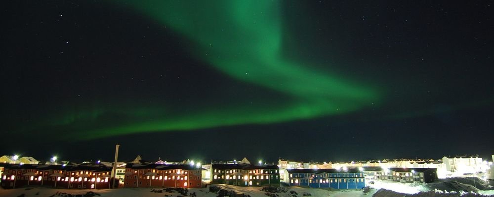 Ten Tips for Chasing the Northern Lights This Winter - The Wise Traveller - Aurora Borealis - Greenland