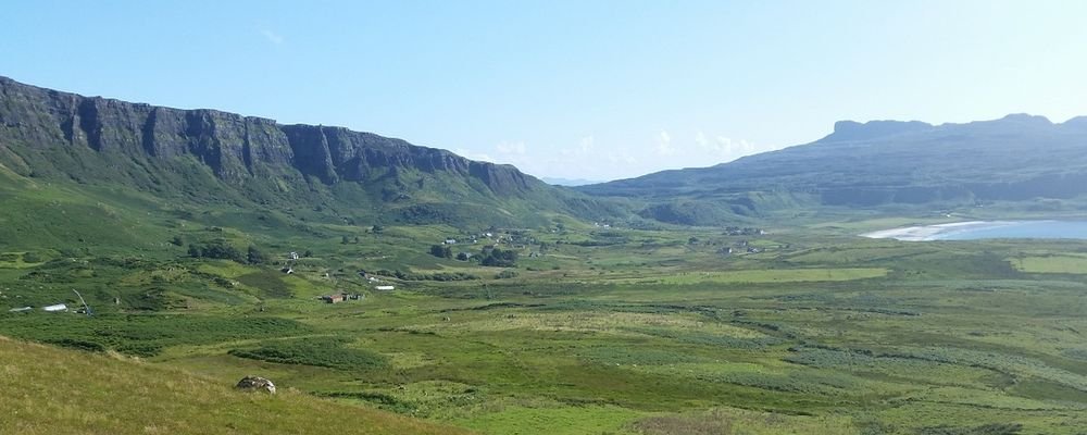The Best Islands to Visit Off the Coast of the U.K - The Wise Traveller - Isle of Eigg