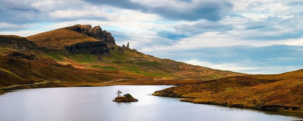 The Best Islands to Visit Off the Coast of the U.K - The Wise Traveller - Isle of Skye