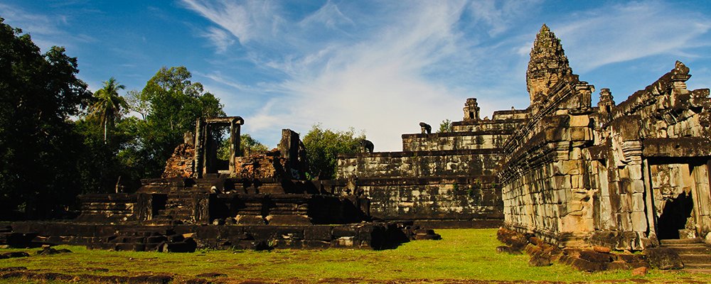 The Crumbling Roluos Temples - Siem Reap, Cambodia - The Wise Traveller - IMG_9496