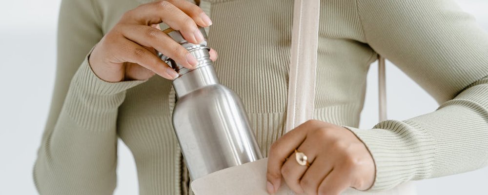 The Hydration Factor When Traveling - The Wise Traveller - Water bottle