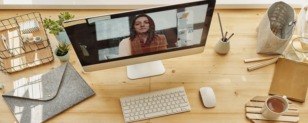Tips for Effective Video Meetings from Home - The Wise Traveller - Video call