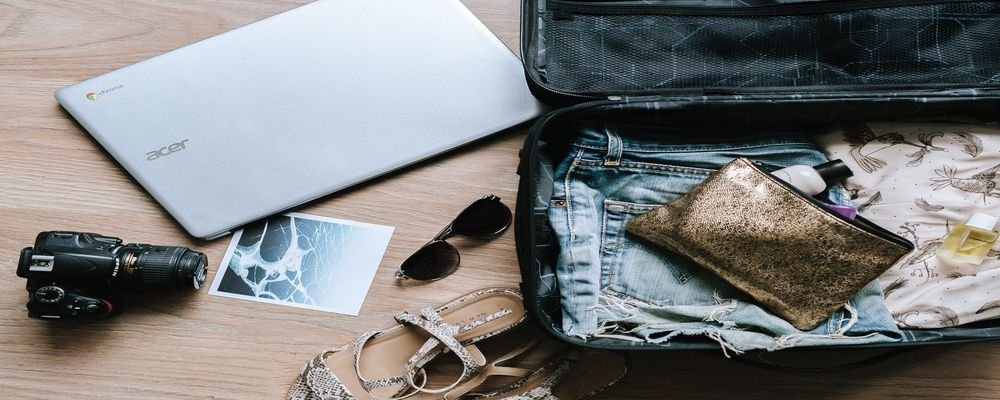 Tips for Travelling Light - The Wise Traveller - Organize