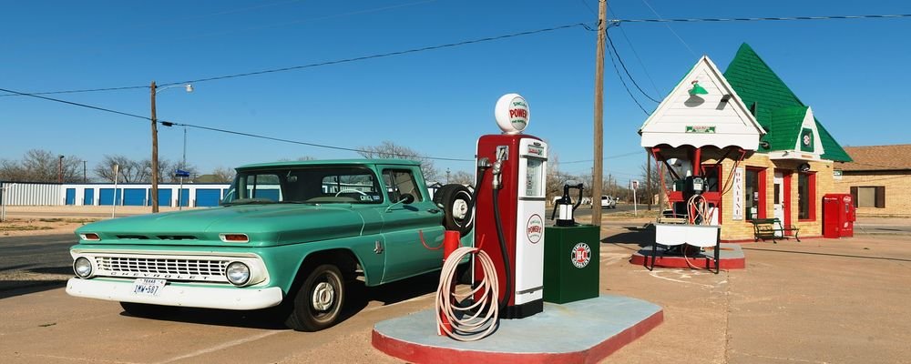 Top Tips for an American Road Trip - The Wise Traveller - Petrol stations