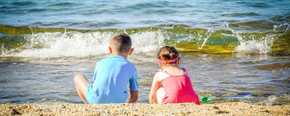 Top Tips for Travelling with Children - The Wise Traveller - children