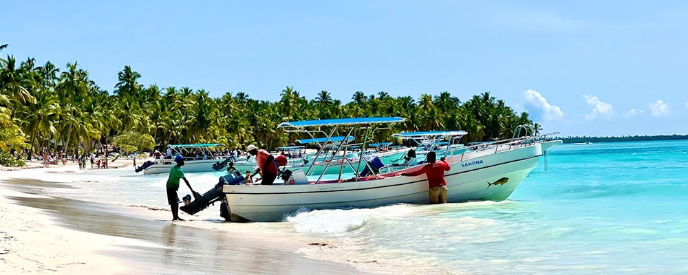 Tourists Swarm This Caribbean Island - Saona, Dominican Republic - The Wise Traveller - Bayahibe