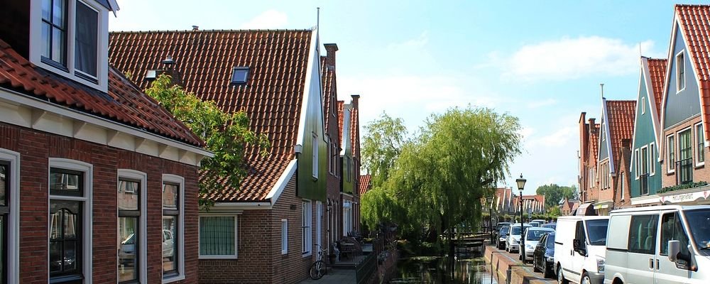 Towns In Holland Worth Visiting - The Wise Traveller - Hidden Holland - Volendam