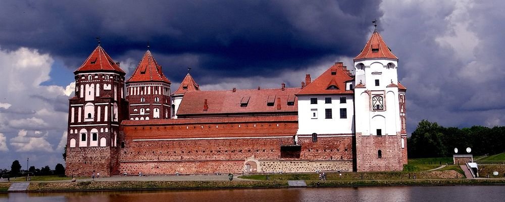 Two World Heritage castles in Belarus - The Wise Traveller - Mir Castle