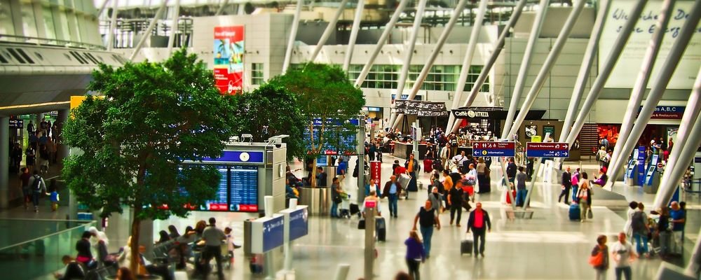 When Is Really the Best Time to Fly? - The Wise Traveller - Airport