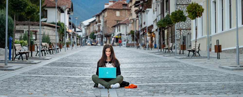 Where To Settle in a Digital Nomad World - The Wise Traveller - Digital Nomad