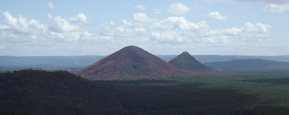 Where to Stay on Australia’s Sunshine Coast - Your Guide to the Top Tourist Towns - The Wise Traveller - Glass House Mountains