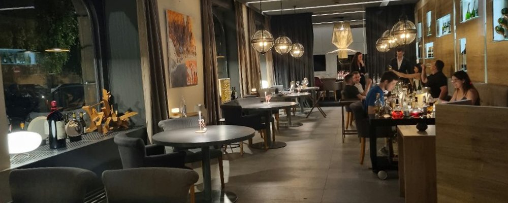 Zagreb's Culinary Contrast - From Michelin-Starred Elegance to Croatian Comfort Food - The Wise Traveller - Restaurant